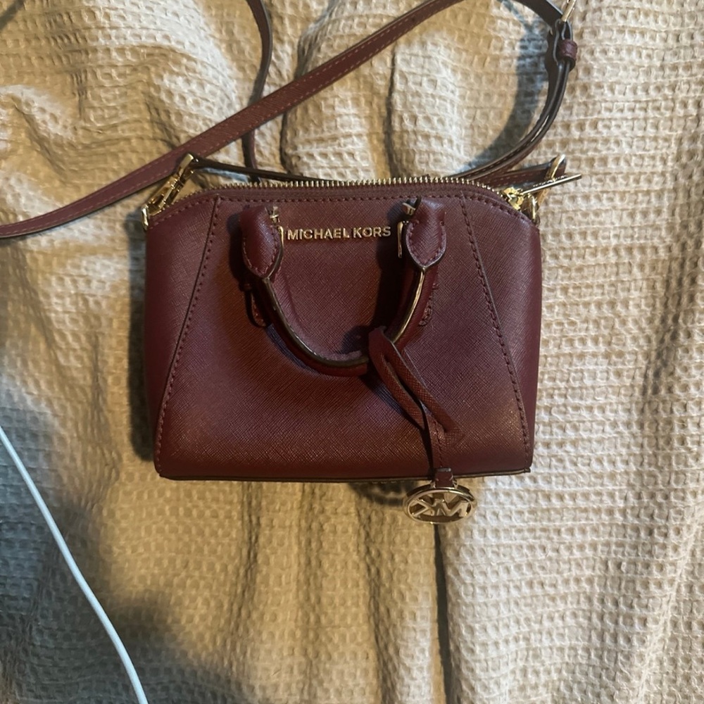 Michael Kors Wine Mini Bag